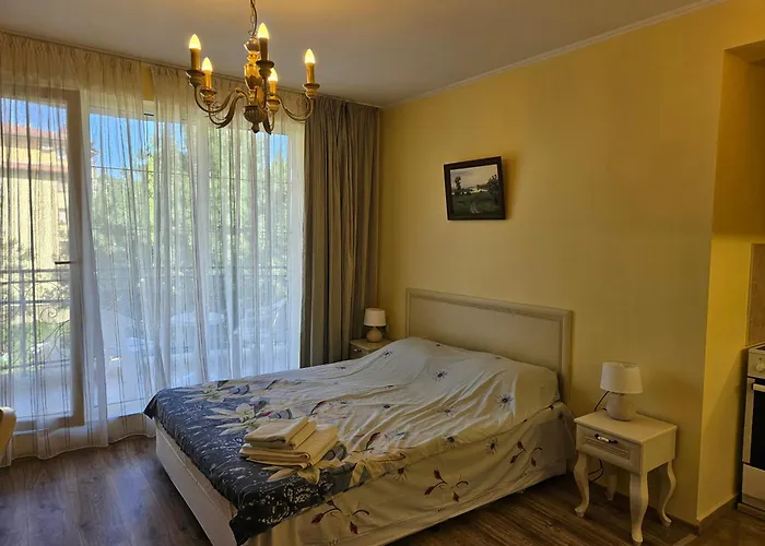 Anna On The Sunny Apartment *