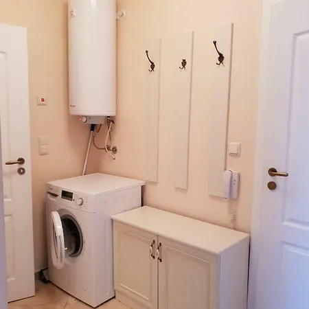 Anna On The Sunny Appartamento *